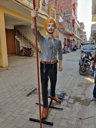 Shaheed Bhagat Singh Statue at Rs 42000 | Fiber Statue in Patiala | ID ...