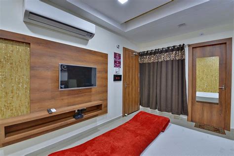 THE 10 BEST Ujjain Hotel Deals (Jul 2022) - Tripadvisor