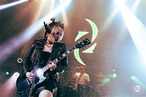 Live Review Halestorm O Shepherd S Bush Empire Distorted Sound