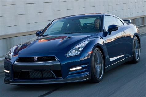 Nissan Gt R Black Edition Editor S Notebook Automobile Magazine