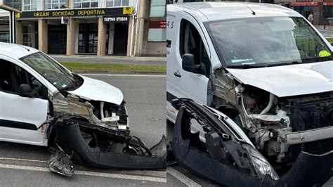 Un accidente entre dos autobuses y una furgoneta en A Coruña provoca