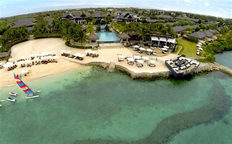 Crimson Resort & Spa Cebu opens Azure Beach Club | WATG