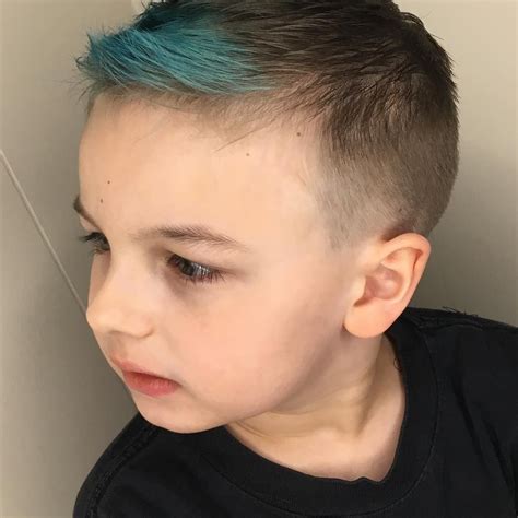 Lista 94 Foto Niños Con El Pelo Pintado De Azul Lleno