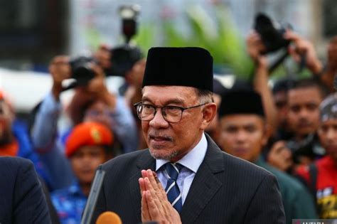 Malaysian King Al Sultan Abdullah Approves Anwar Ibrahim As Prime