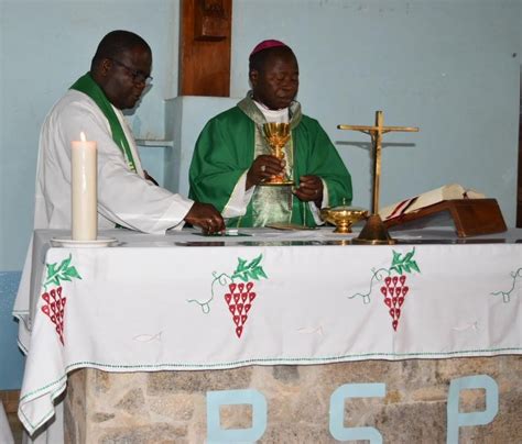 HOMELIE DE Mgr JACQUES LONGA A L ASSEMBLEE GENERALE DE LA CONSUMATO A