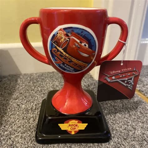 Disney Pixar Cars Lightning Mcqueen W Piston Cup Trophy Metal Series