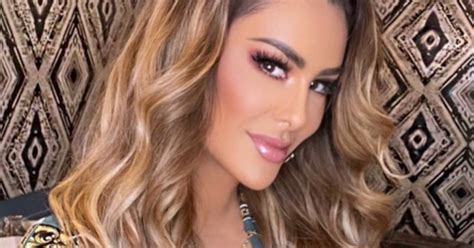 Ninel Conde celebra su cumpleaños Desafortunada en el amor En Cancha