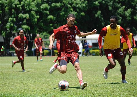 Jovens Do Sub 20 Iniciam Treinos A Equipe Principal Da Lusa