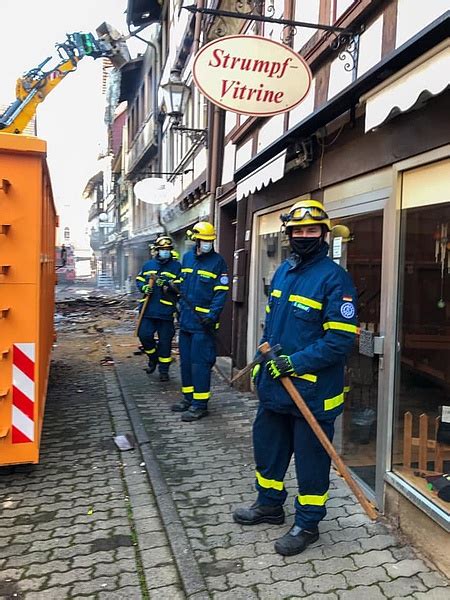 Thw Ov Hann M Nden Unterst Tzung Bei Altstadt Gro Brand