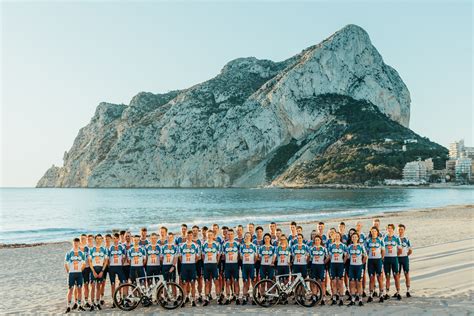 Présentation de l équipe dsm firmenich PostNL Velo 101