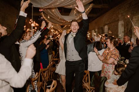 Un mariage chic à l Abbaye Notre Dame de Fontaine Guérard