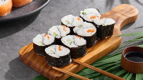 The Seaweed Folding Hack For Effortless Homemade Sushi Wraps