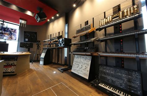 Inside The Epic Synth Lair Of Deadmau5 Synthtopia