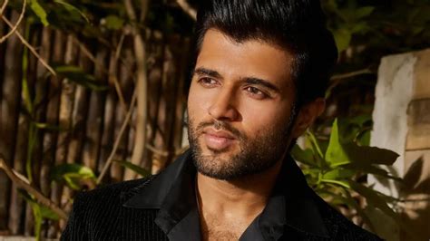 Vijay Deverakonda Appears Before Ed In Liger Money Laundering Probe