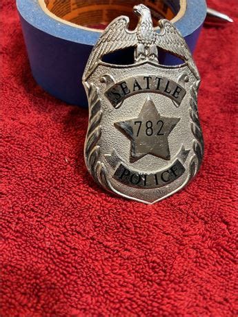 Collectors-Badges Auctions - Seattle Police Badge