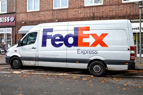 Fedex Delivery Van Stock Photo - Download Image Now - Badge, Business ...