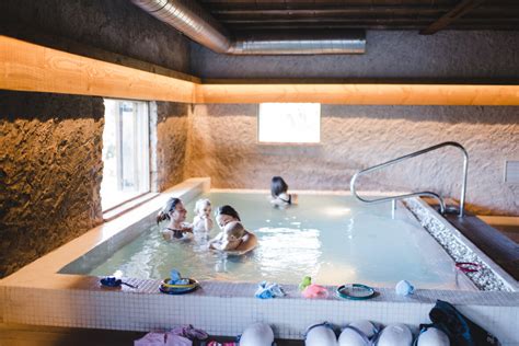 Alojamientos Con Piscina Climatizada Para Disfrutar En Familia En Invierno