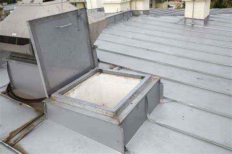 The benefits of installing roof hatch access