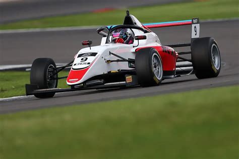 Fortec Motorsport Leading Race Team In Uk Europe