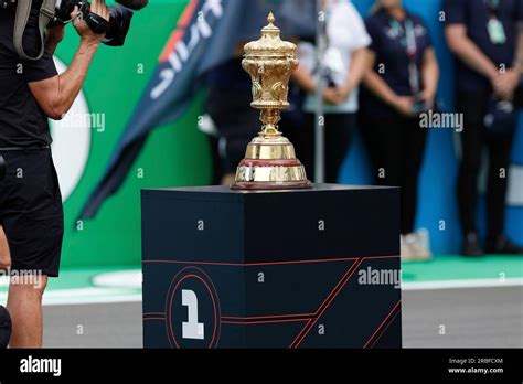 British grand prix silverstone trophy hi-res stock photography and ...