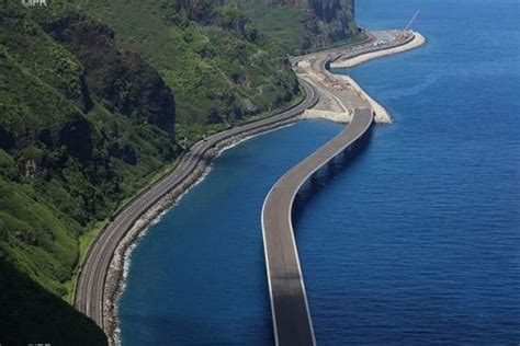 Nouvelle Route Du Littoral Inauguration En Demi Teinte Pour Le Viaduc