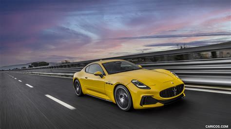 Maserati Granturismo Trofeo Color Giallo Corse Front Three