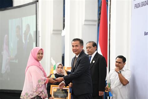 Pemkab Subang Raih Penghargaan Kategori Pemerintah Kabupaten Kota