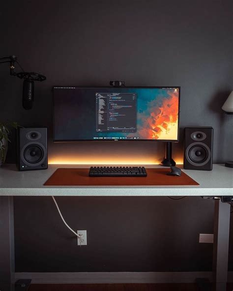 1 004 Likes 9 Comments CDS Clean Desk Setup Clean Desk Setup On