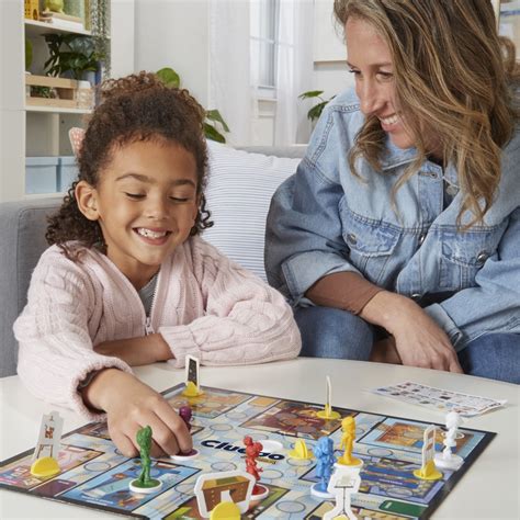 Ripley Juego De Mesa Hasbro Gaming F Clue Junior