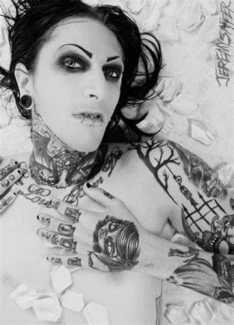 Pin By Helečka Nečajeva On You Are The Water In My Lungs Chris Motionless Motionless In White