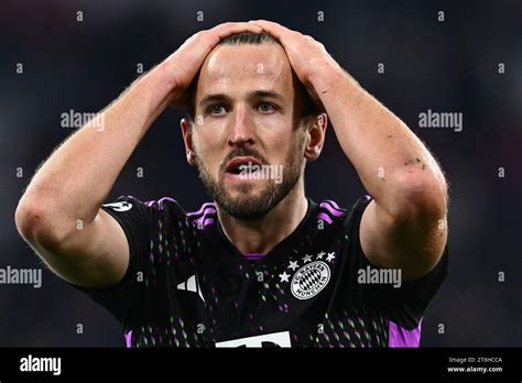 MUNICH GERMANY NOVEMBER 8 Harry Kane Of FC Bayern Munchen Reacts