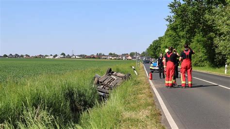 Schwerer Unfall In Salzgitter Auto überschlägt Sich Im Graben