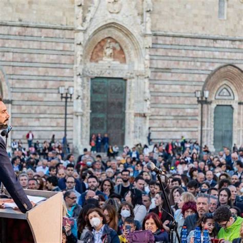 Elezioni A Messina Basile E La Carica Degli Oltre 400 Candidati