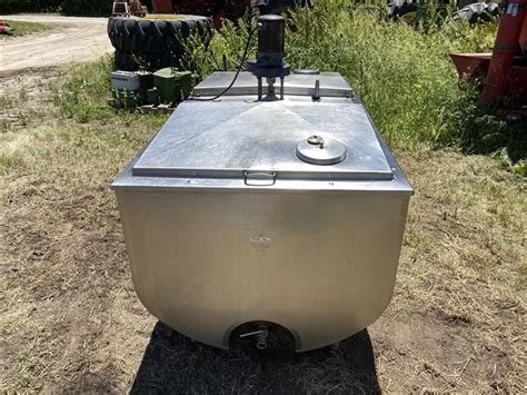 Sunset Mc 300px Stainless Steel Flat Top Bulk Tank Bigiron Auctions