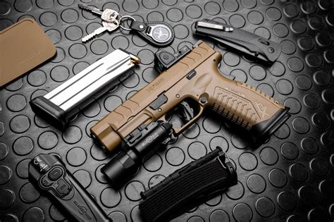 Review Springfield Armory Desert FDE XD M Elite 4 5 OSP 10mm The