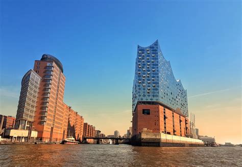 Hamburg Travel Guide: 5 Reasons Why You Need To Visit Hamburg. Stat ...