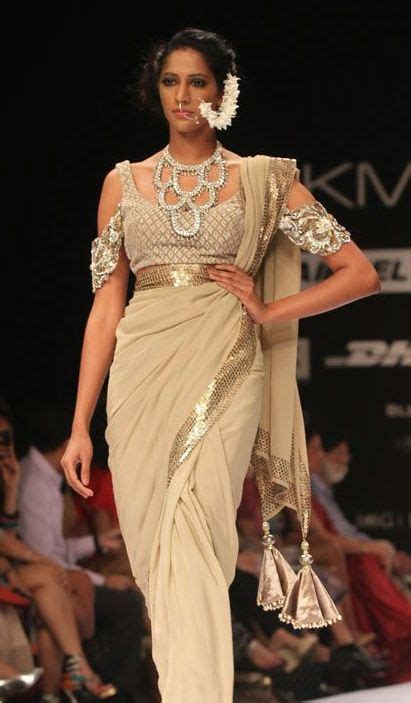 LFW Day 4 : Payal Singhal | June Wants It All