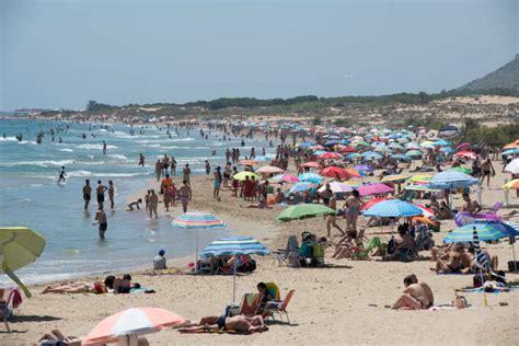 Cierran Al Ba O La Playa De Carabass Por Contaminaci N De Origen