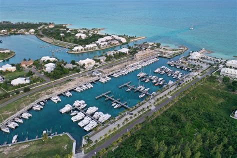 Palm Cay – Nassau Bahamas - Bareboat Advisor