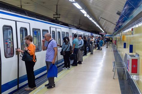 Los Usuarios De La Emt Aumentaron Un En Septiembre En Madrid Y