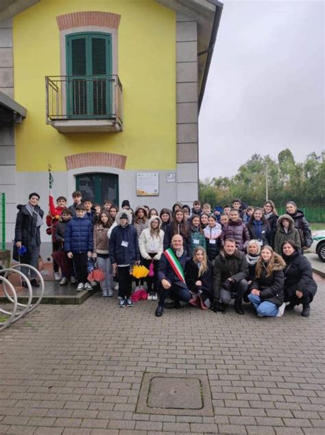 Inaugurata La Pietra Dinciampo Dedicata A Umberto Guasconi A Ceriano