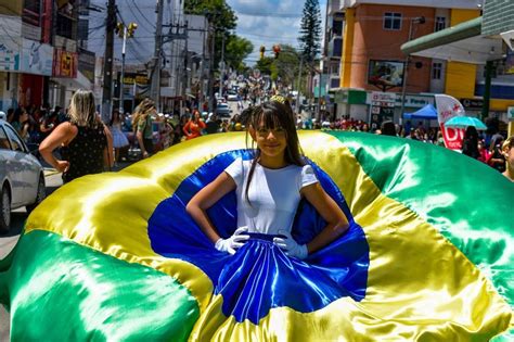 Desfile C Vico De Setembro Manh A Secretaria De Educa O Dividiu O