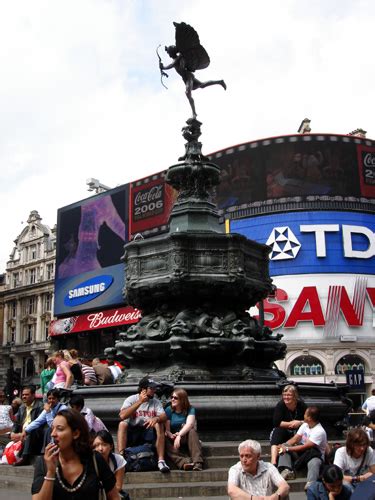 Piccadilly Circus London | Britain Visitor Blog