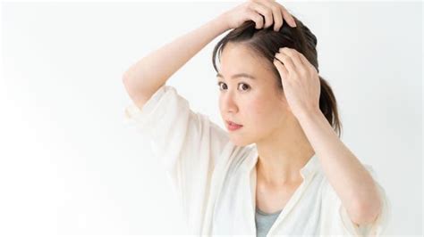 女性の生え際が後退する原因は？おでこ周辺の薄毛を改善する7つの方法 東京新宿で薄毛治療ならベアagaクリニックへ