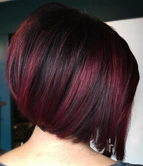 12 Divine Red Stripe In Bob Hairstyle