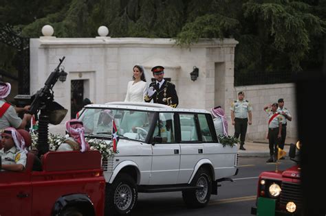 بالصور قناة المملكة تنشر لقطات من حفل زفاف ولي العهد الأردني وكالة