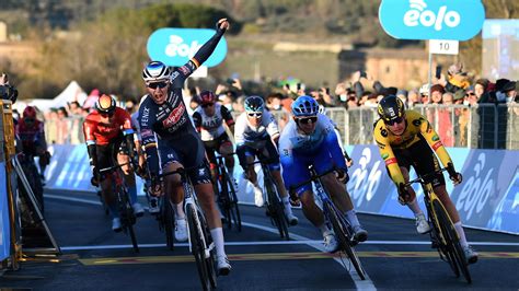 Tirreno Adriatico Merlier Tait Le Plus Fort Au Sprint Le R Sum De