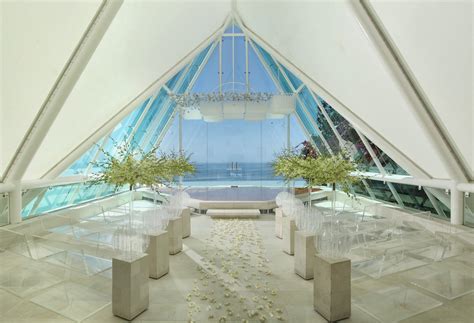 All About Dream Wedding Both in Bali and Singapore: Tirtha Chapel Uluwatu