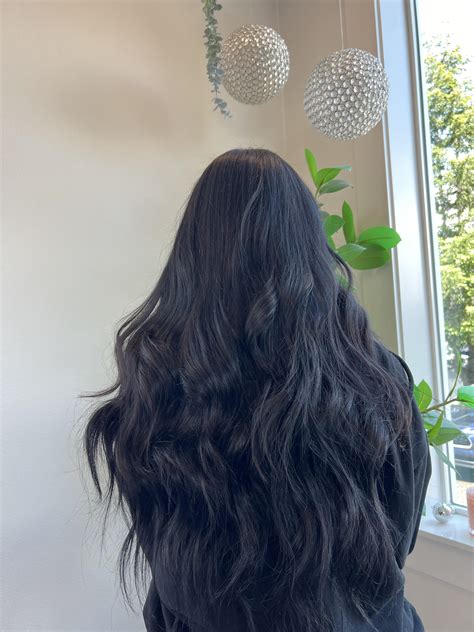 How To Style Grey And Black Extensions For A Natural Appearance - Ruka Hair