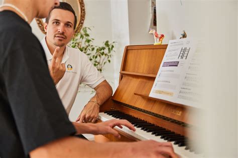 Musikschule F R Klavier Keyboard Unsere Klavierlehrer Hmt